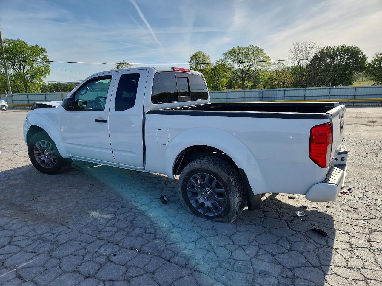 Nissan Frontier Sv V6