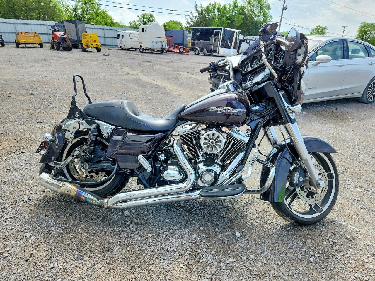 Salvage Harley-Davidson Fl Image