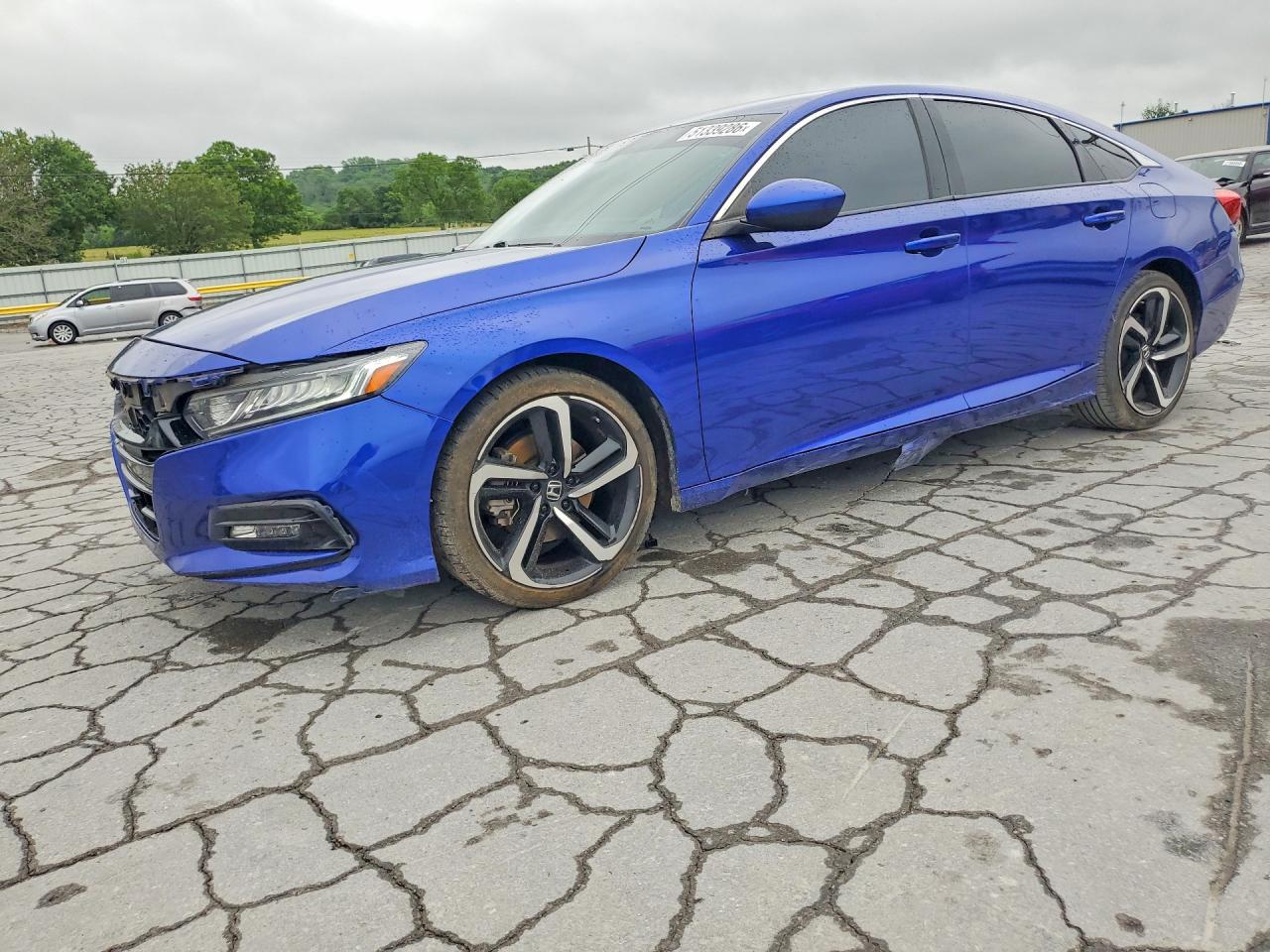 Salvage Honda Accord Image