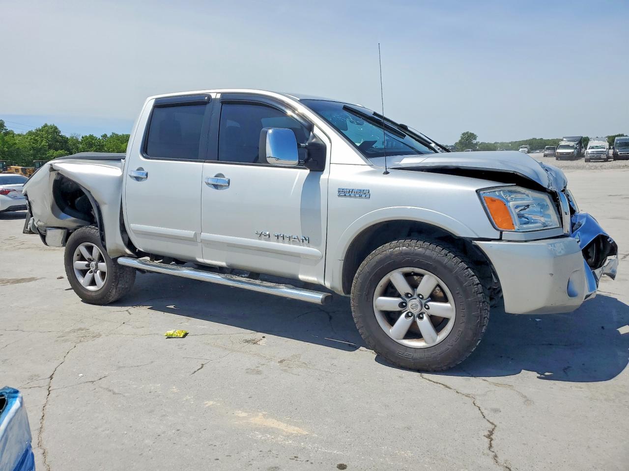 Nissan Titan Sv