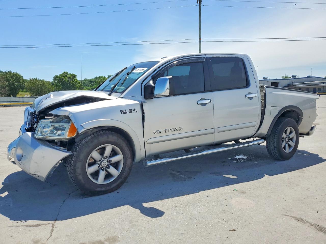 Salvage Nissan Titan Image