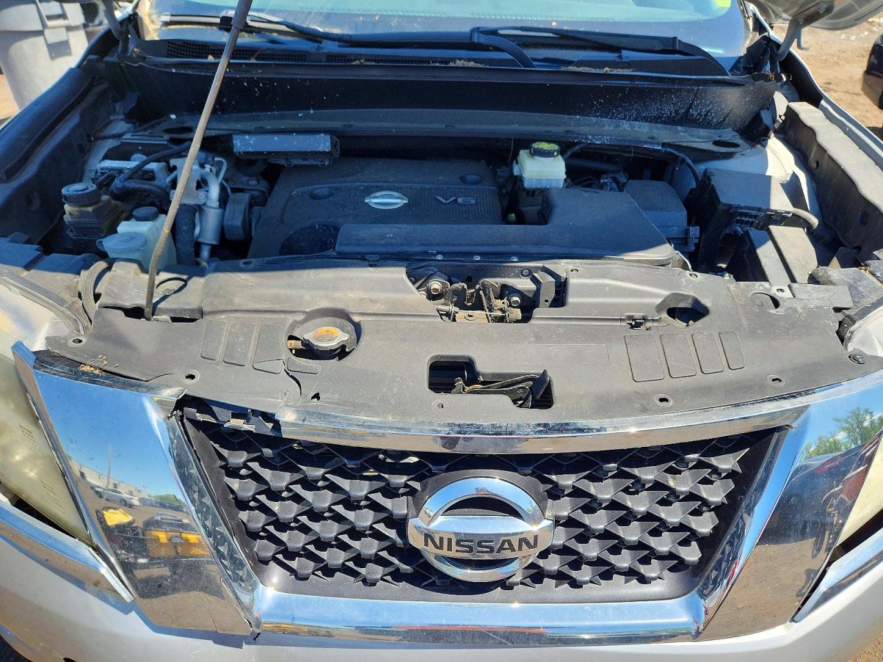 Nissan Pathfinder S