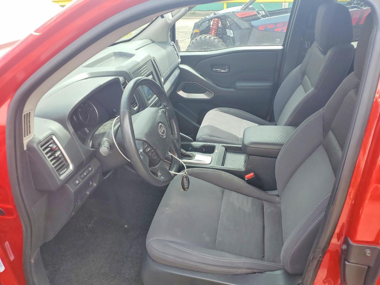 Nissan Frontier Sv