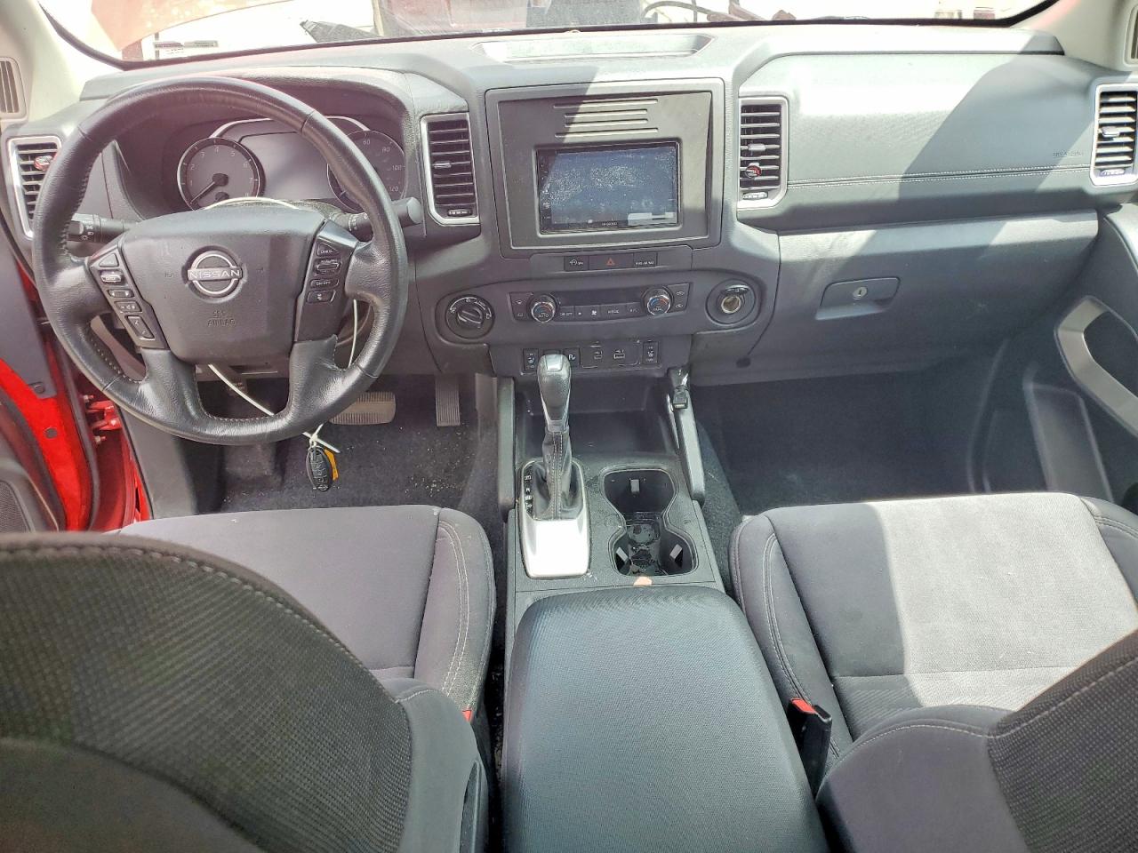 Nissan Frontier Sv