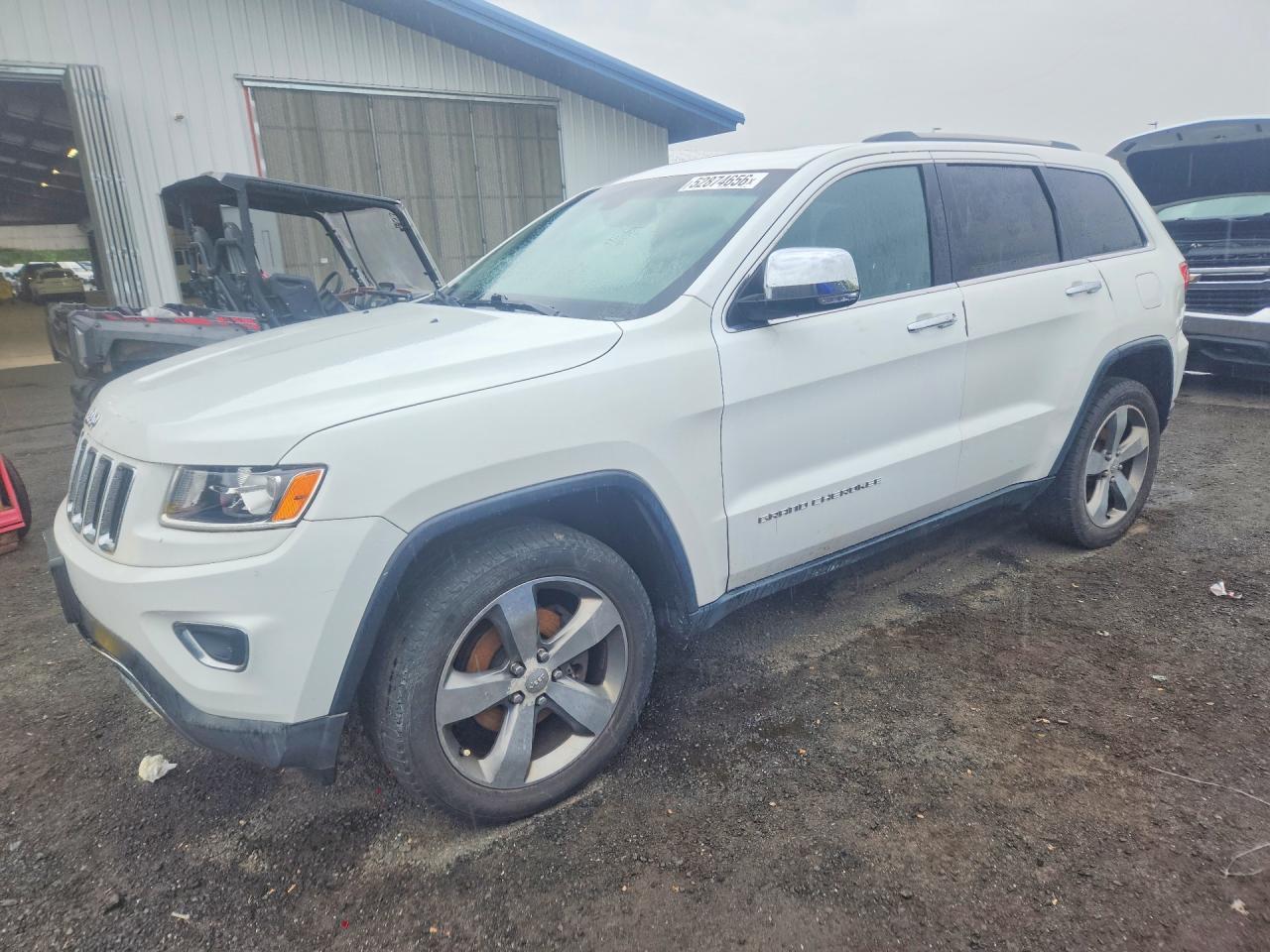 Salvage Jeep Cherokee Image