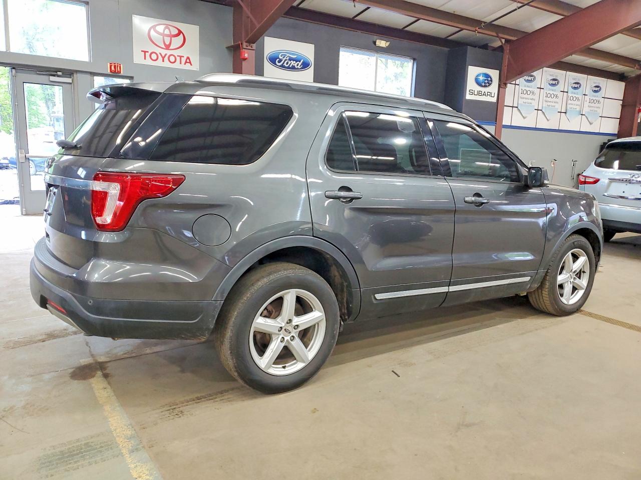 Ford Explorer Xlt