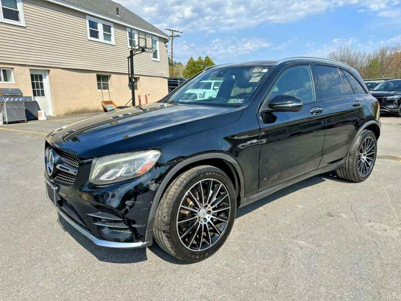 Salvage Mercedes-Benz GLC Image