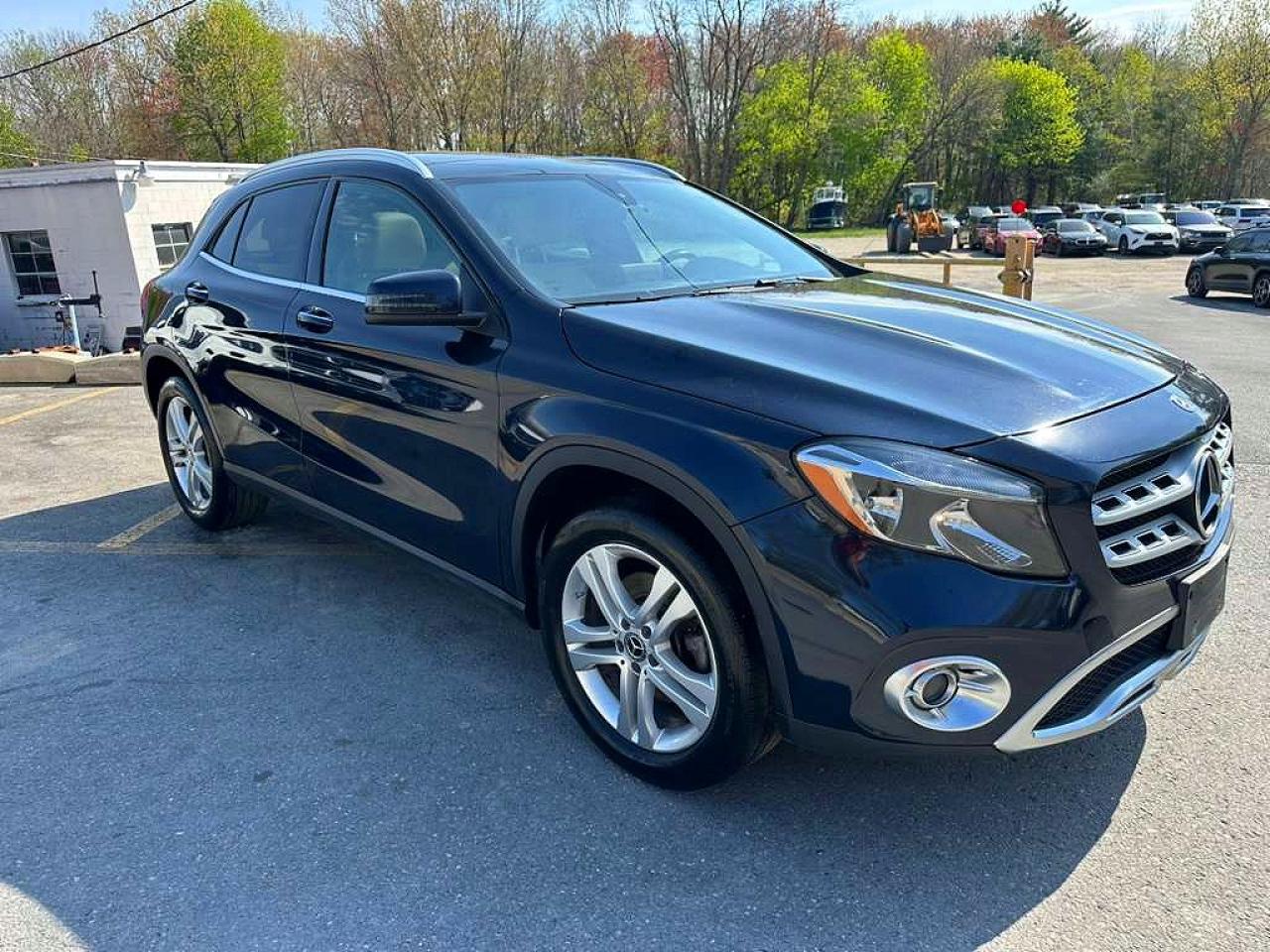 Mercedes-Benz GLA 250 4matic