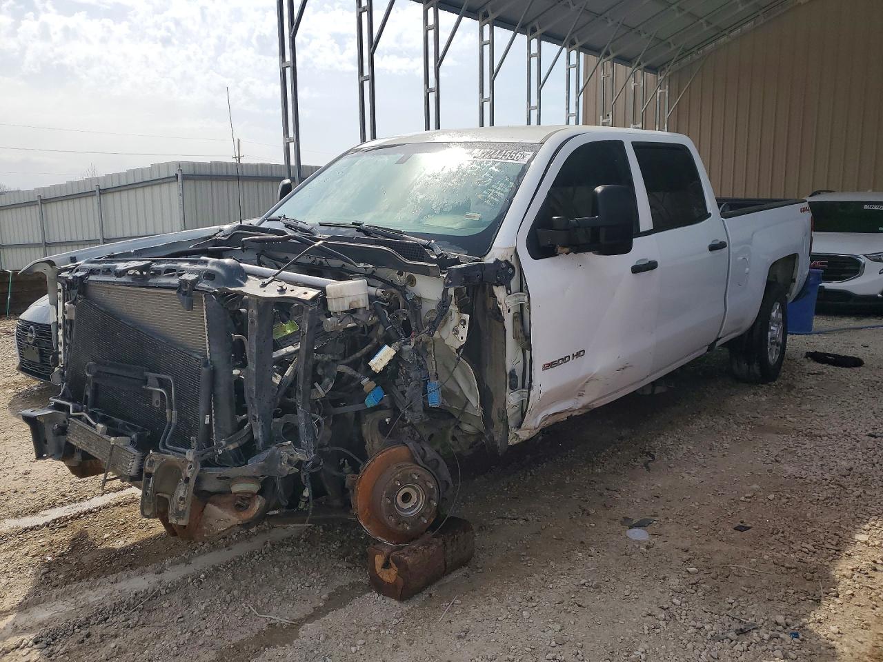 Salvage Chevrolet Silverado Image