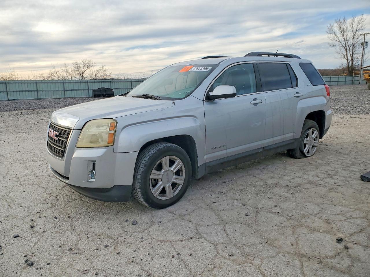 Salvage GMC Terrain Image