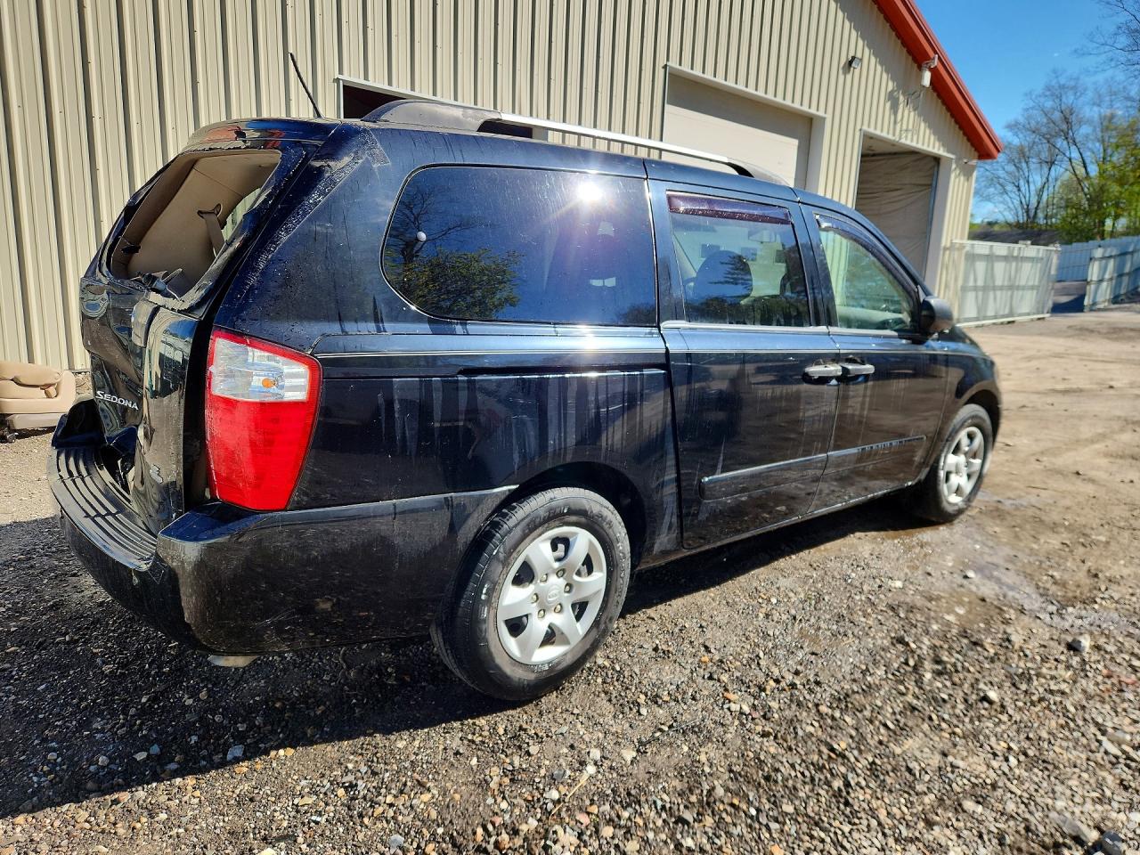 Kia Sedona Lx