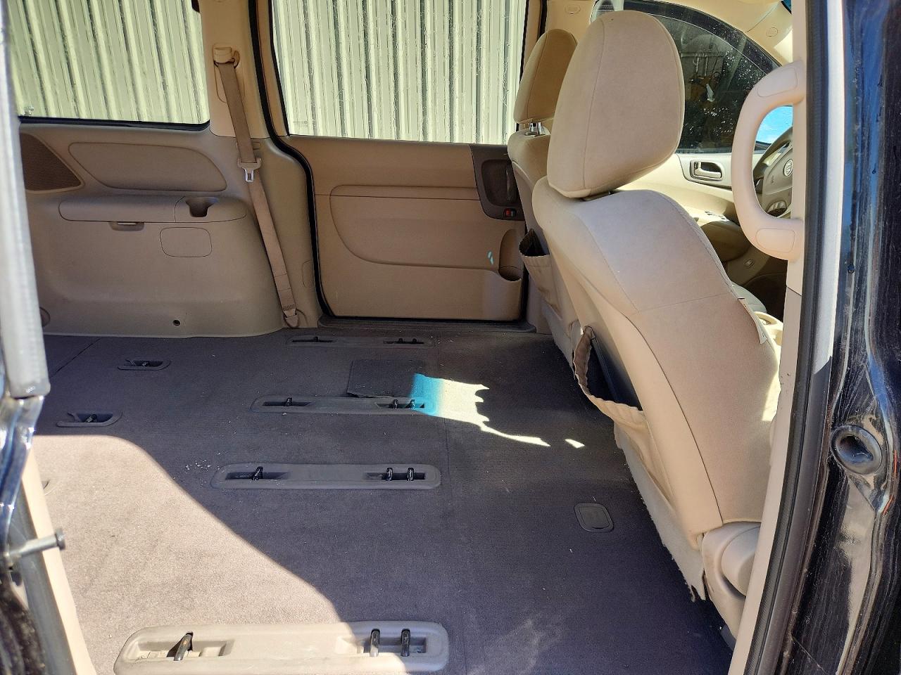 Kia Sedona Lx