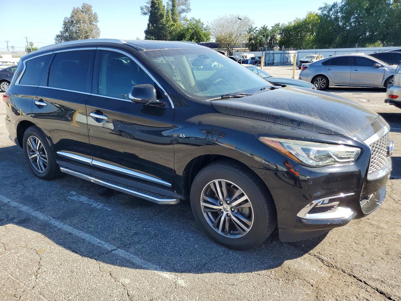 INFINITI Qx Base
