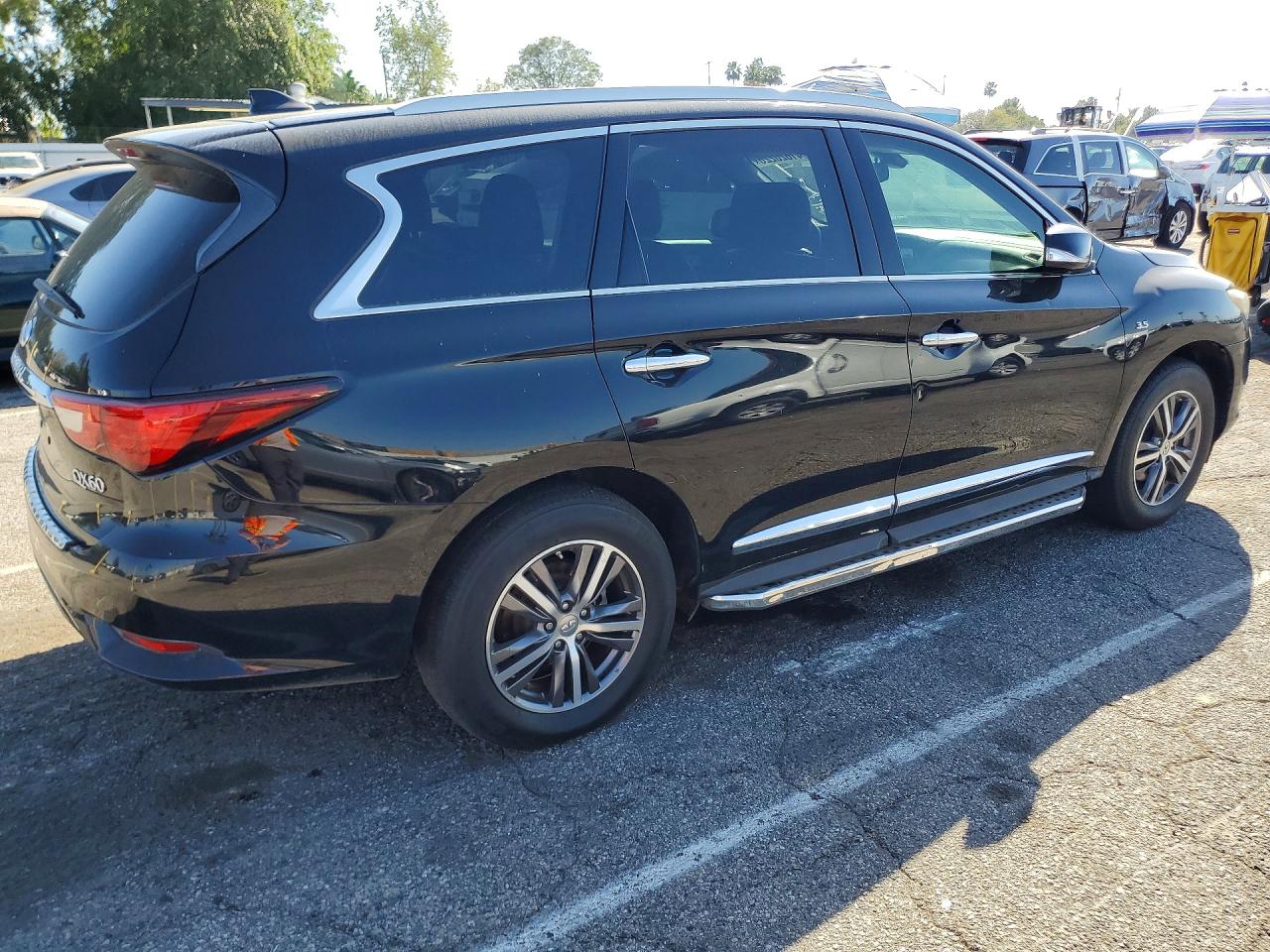 INFINITI Qx Base