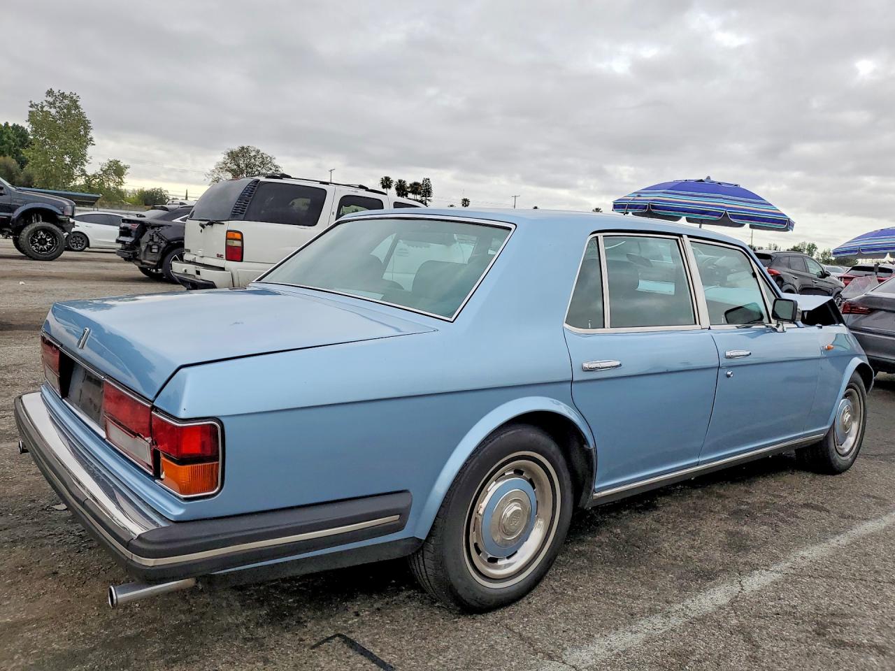 Rolls-Royce Silver Spirit