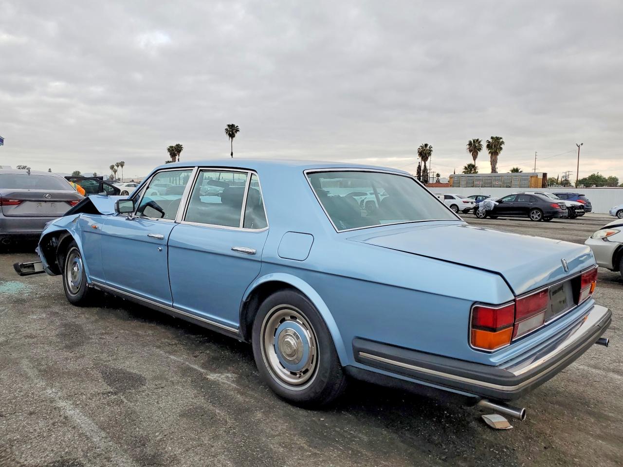 Rolls-Royce Silver Spirit