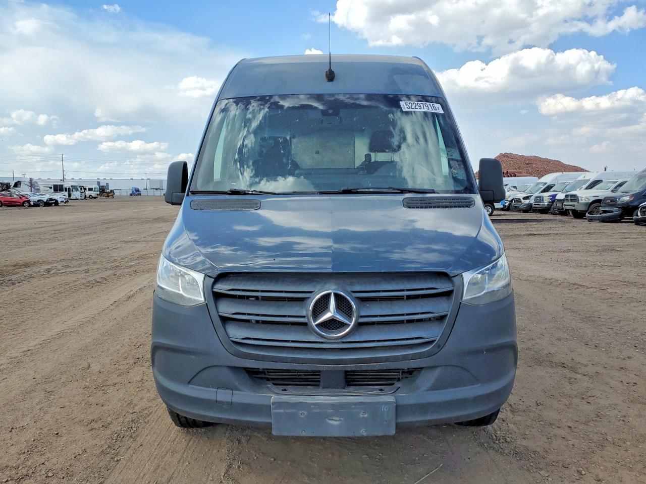 Mercedes-Benz Sprinter 2500