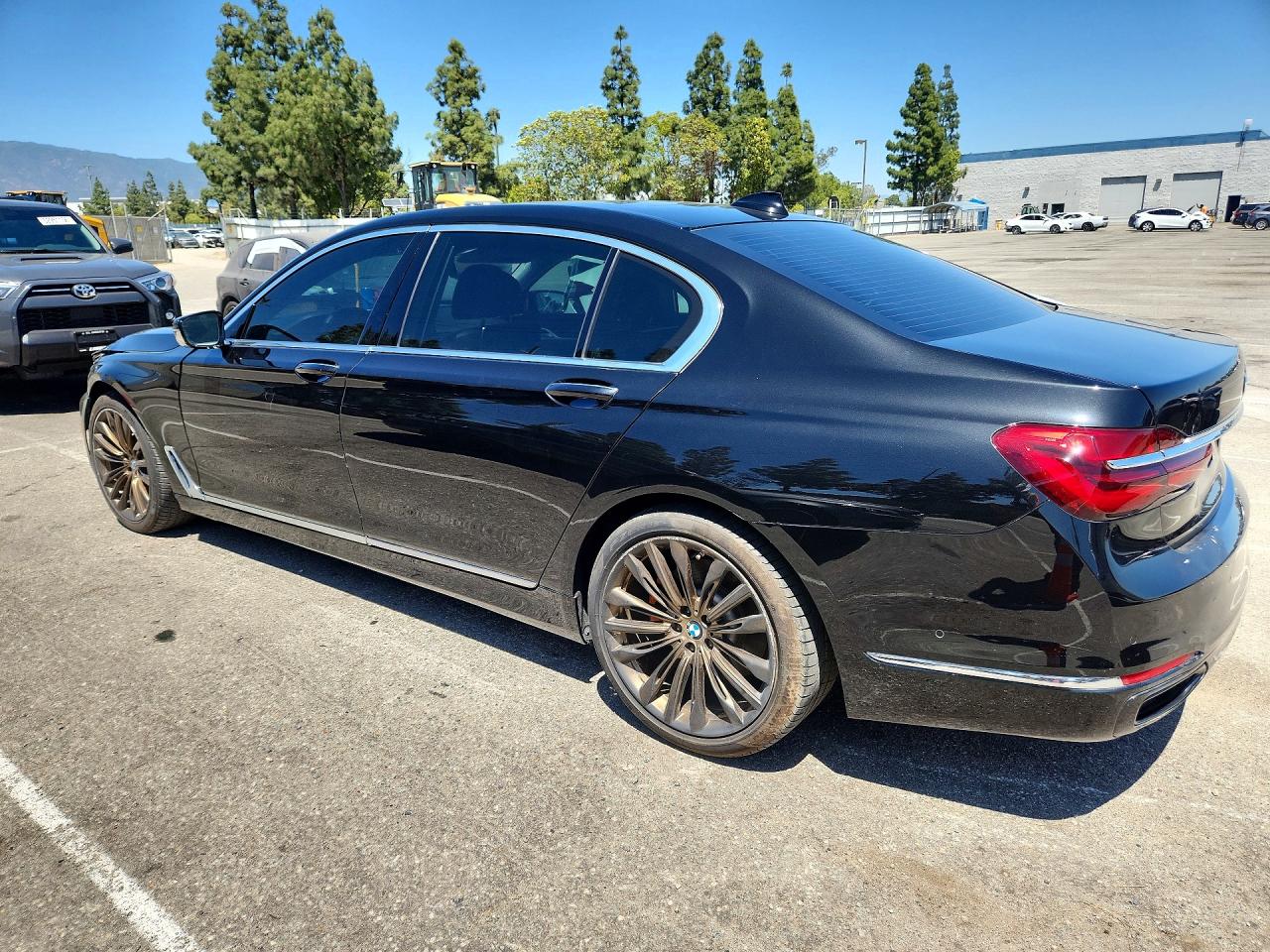 BMW 7 Series I