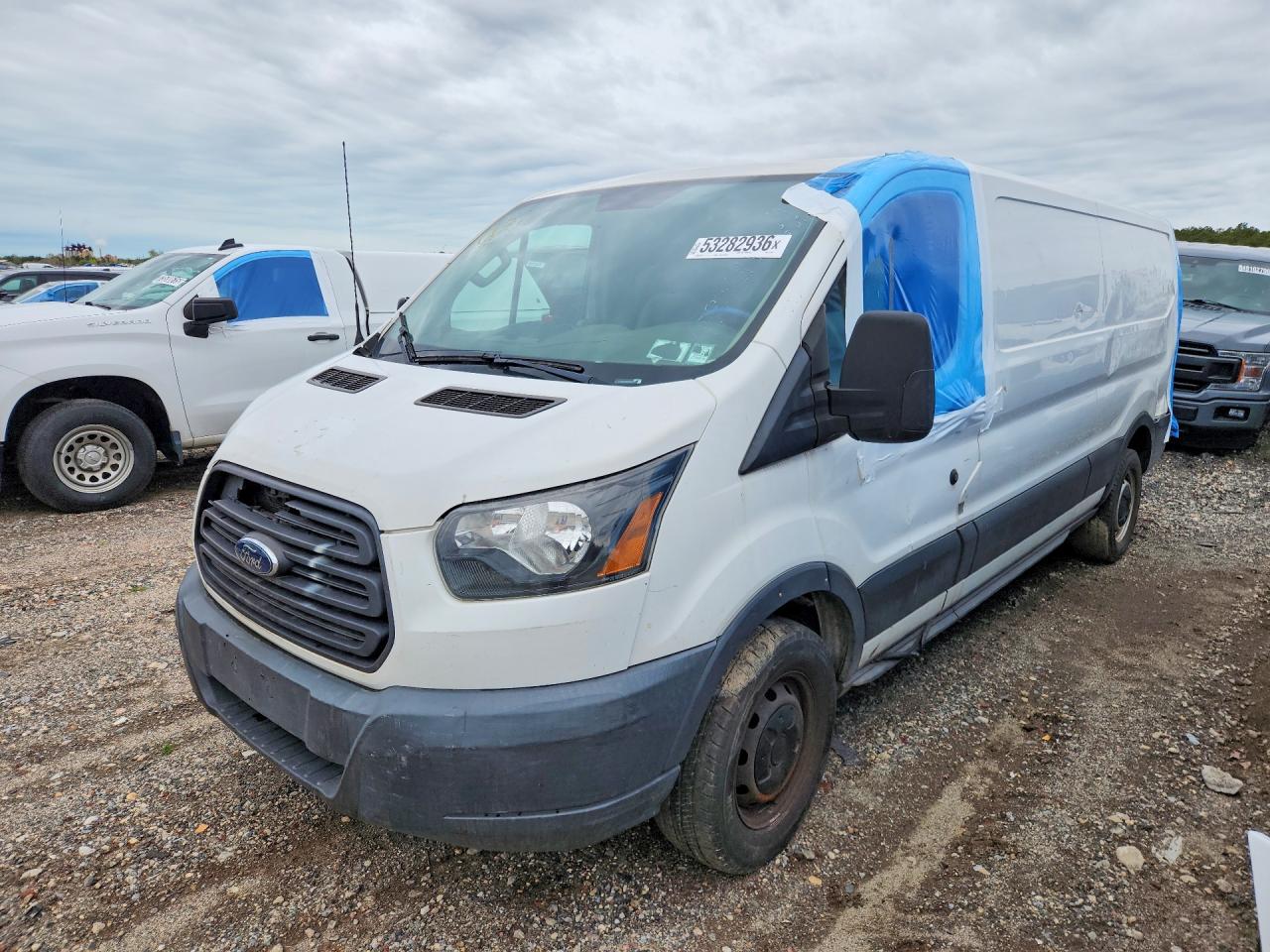 Salvage Ford Transit Image