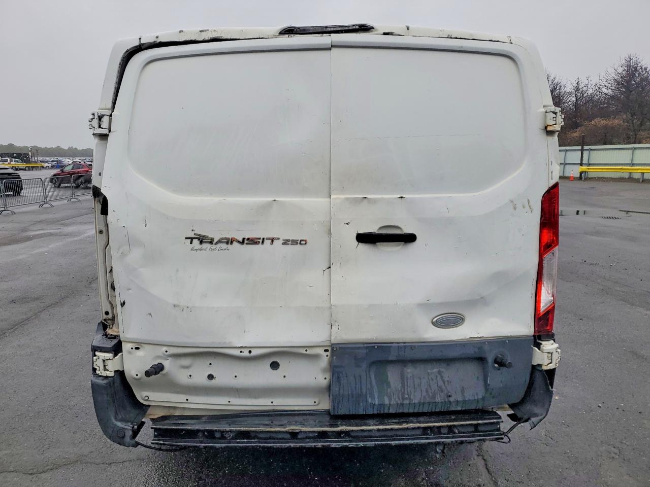 Ford Transit T-250