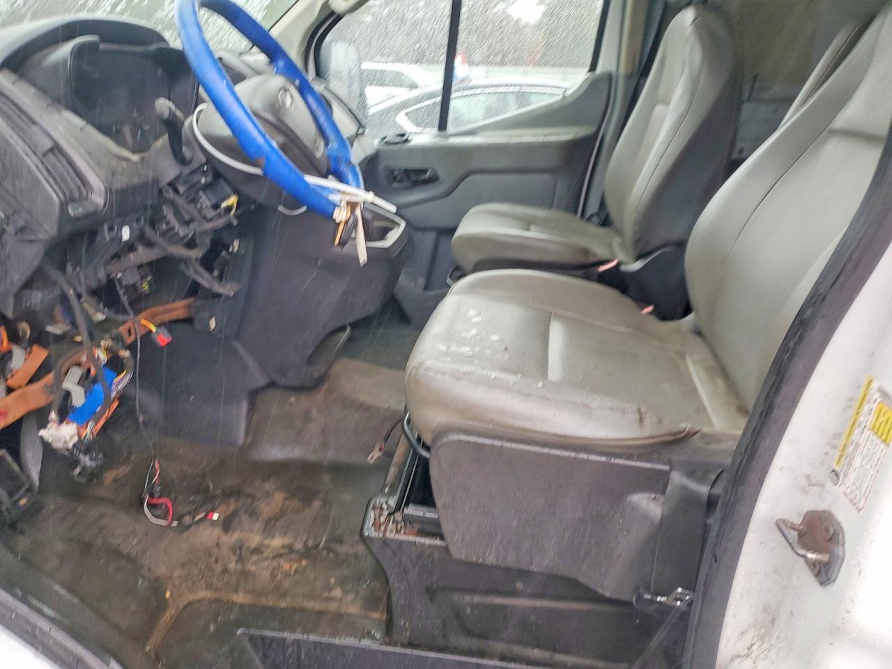 Ford Transit T-250