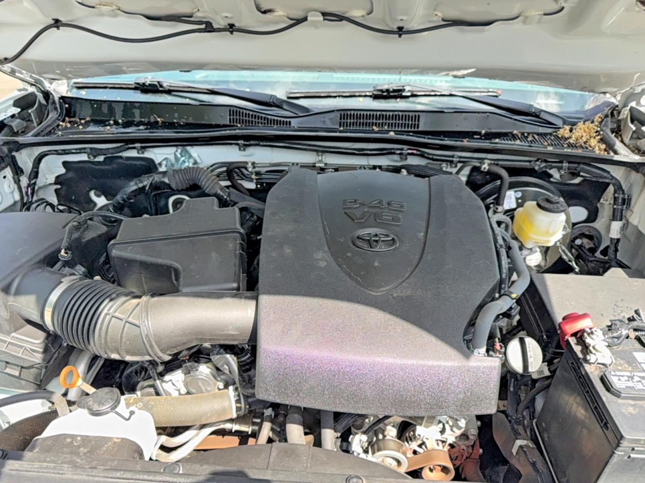 Toyota Tacoma Sr5 V6