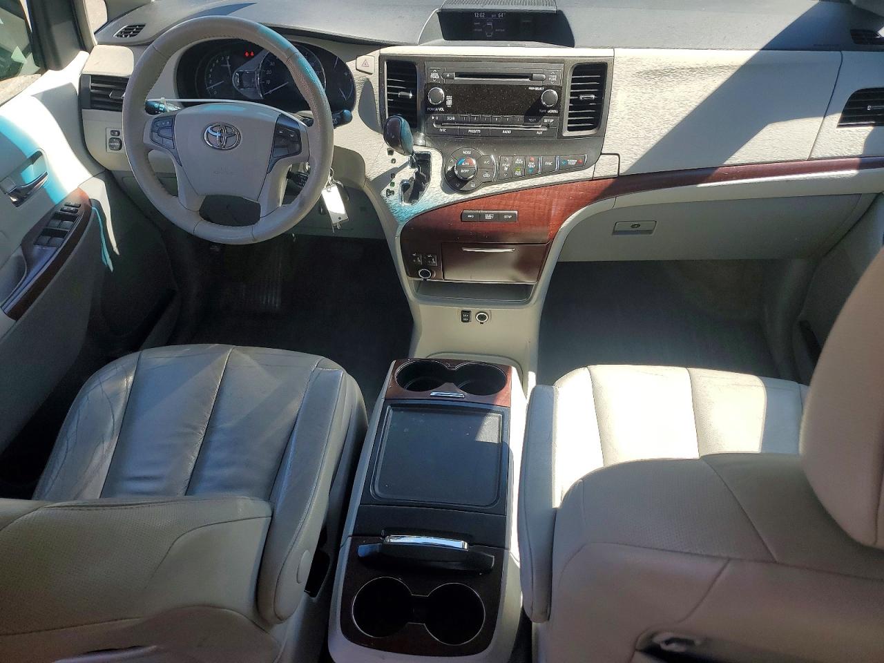 Toyota Sienna Xle