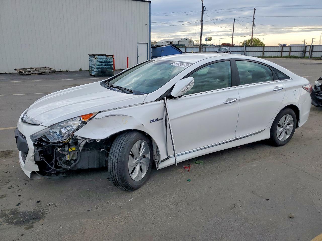 Salvage Hyundai SONATA Image