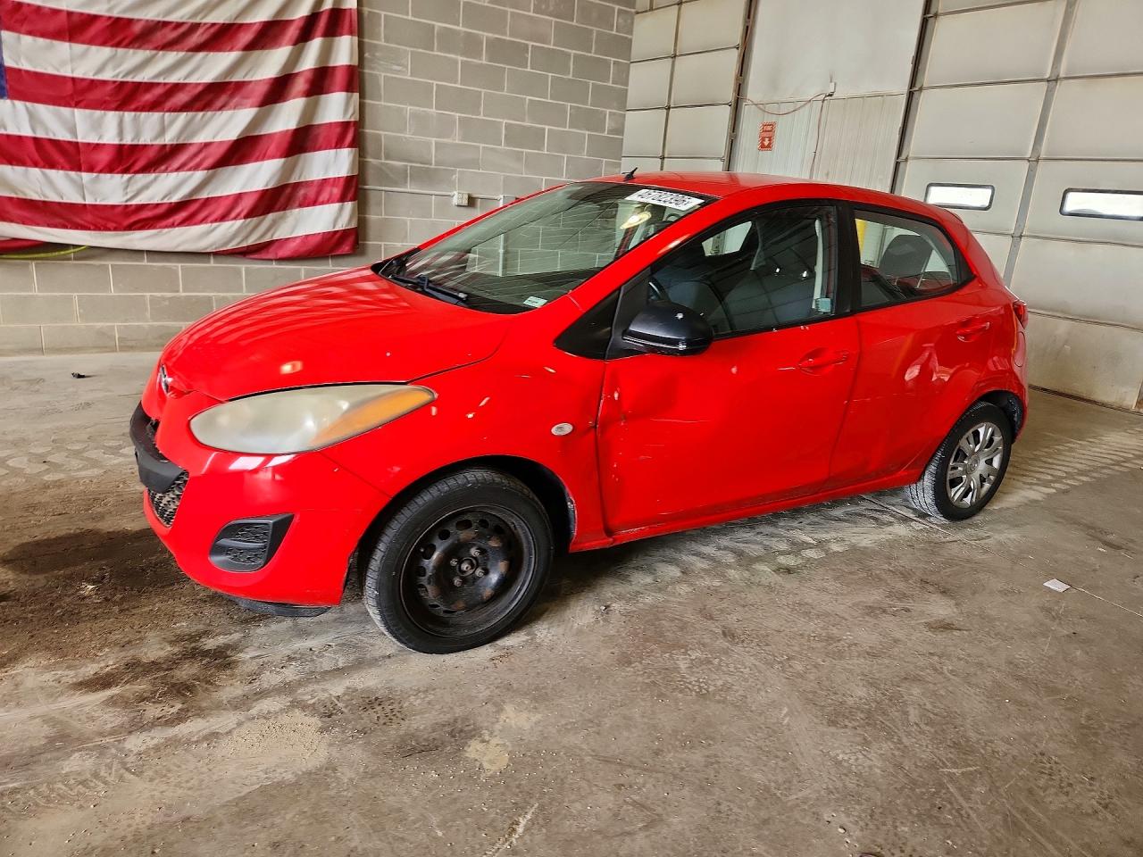 Salvage Mazda 2 Image