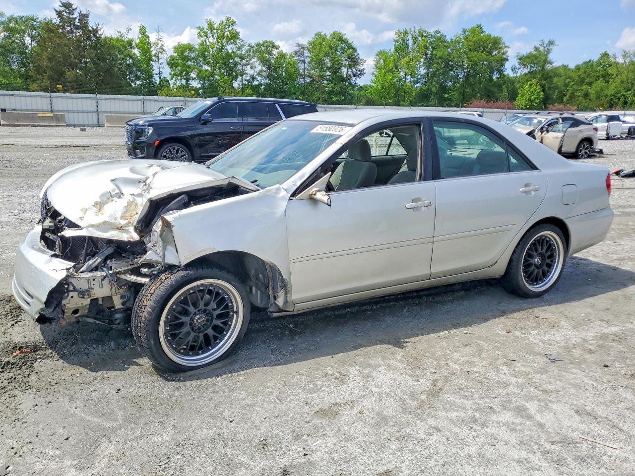 Salvage Toyota Camry Image