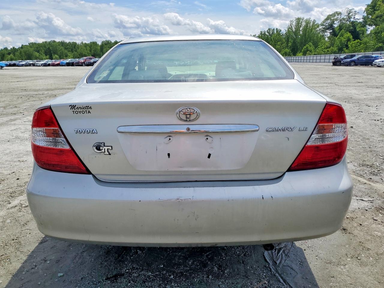 Toyota Camry Le