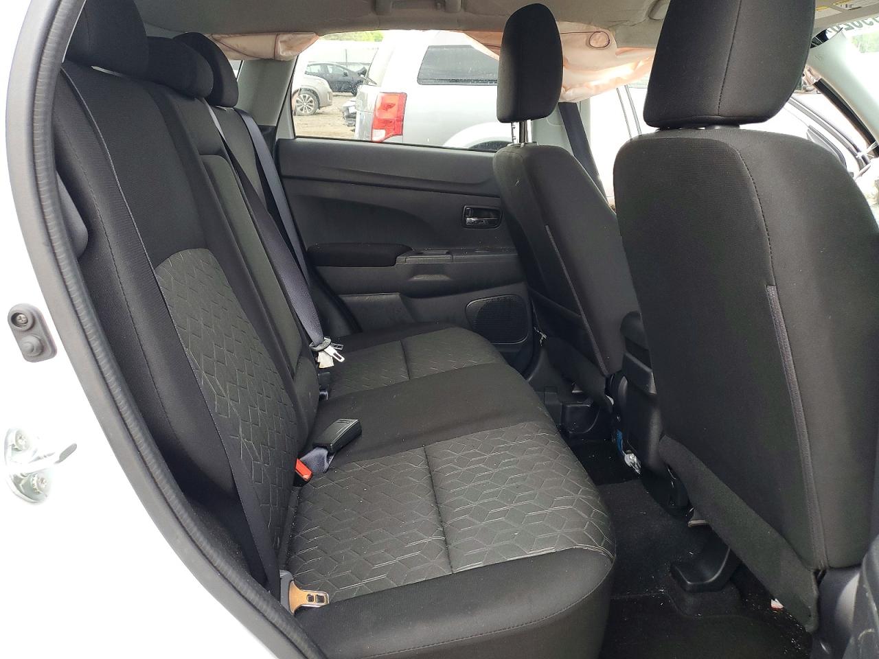 Mitsubishi Outlander S