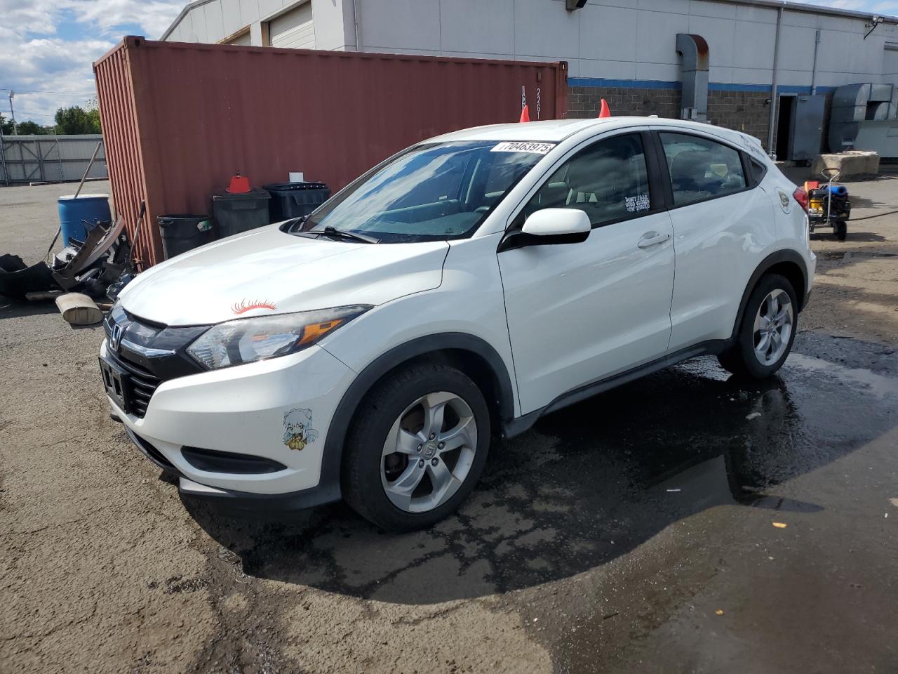 Salvage Honda HR-V Image