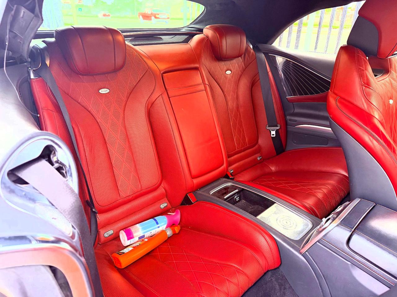 Mercedes-Benz S-Class 550