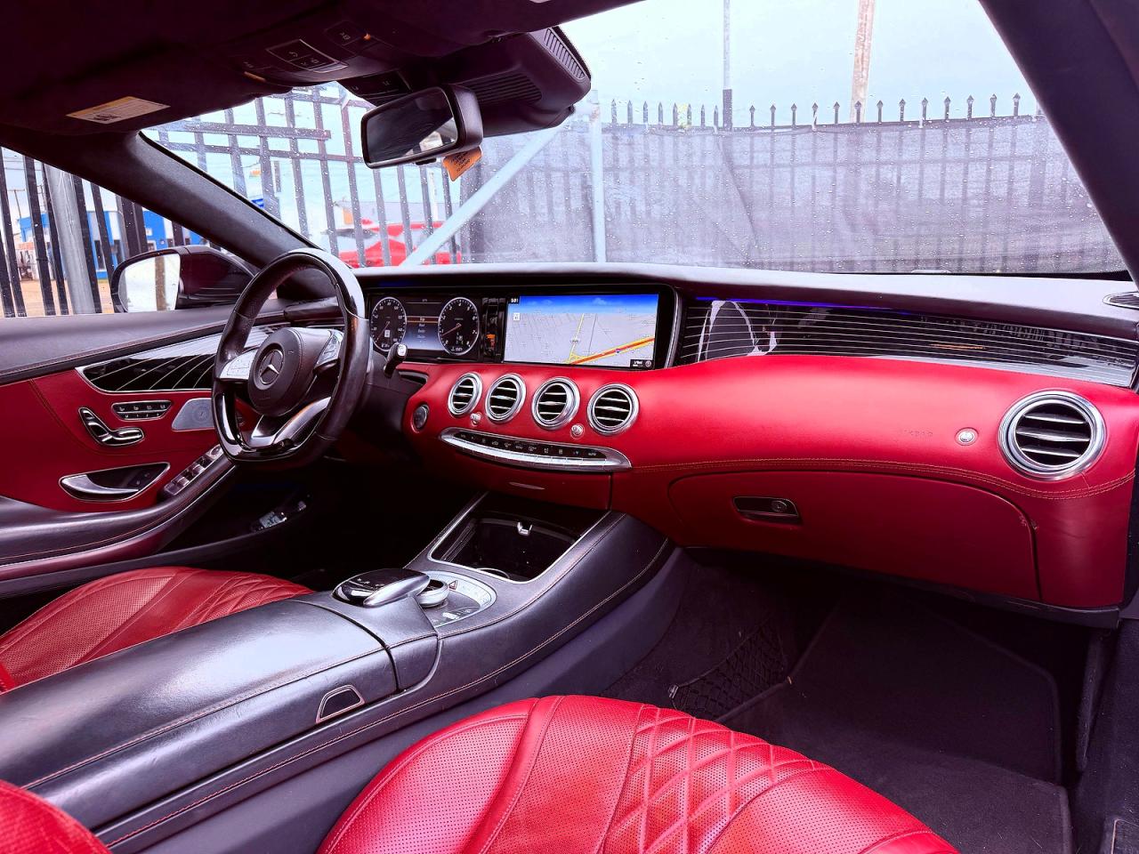Mercedes-Benz S-Class 550
