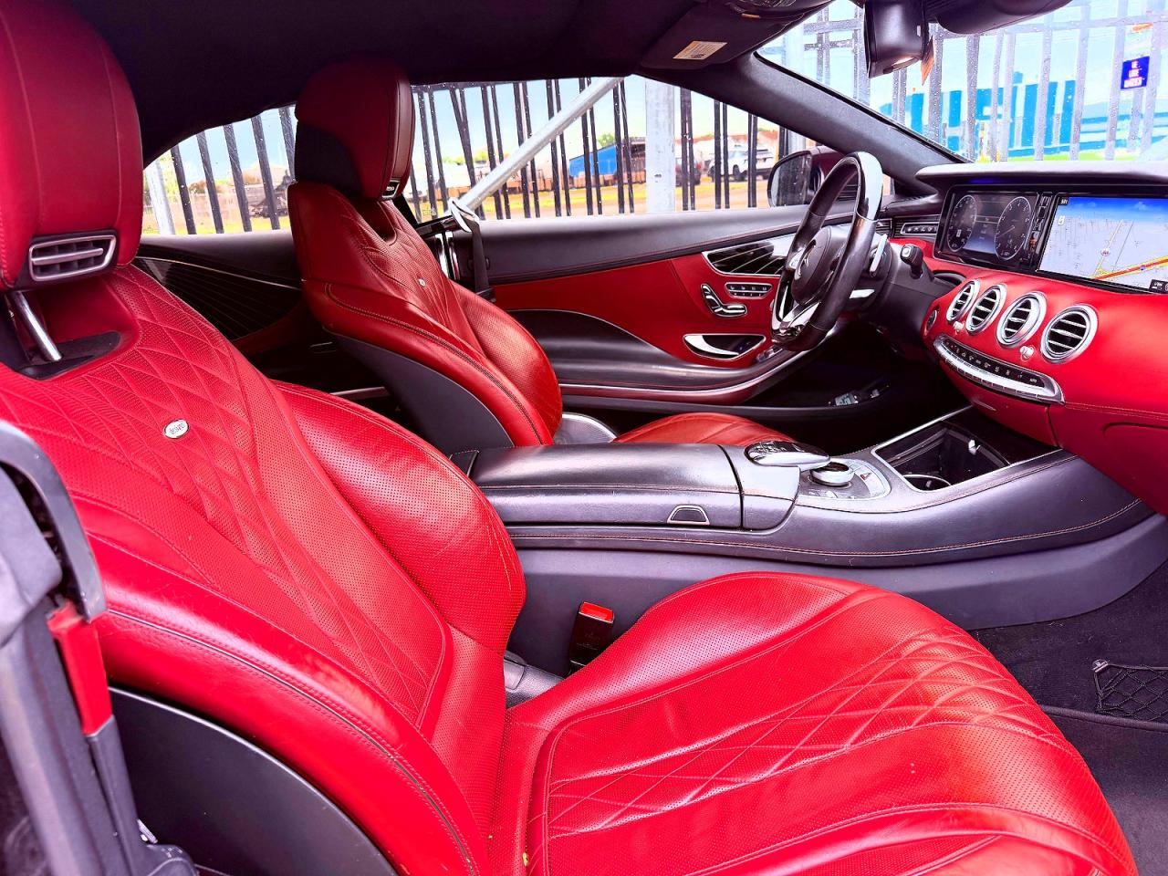 Mercedes-Benz S-Class 550