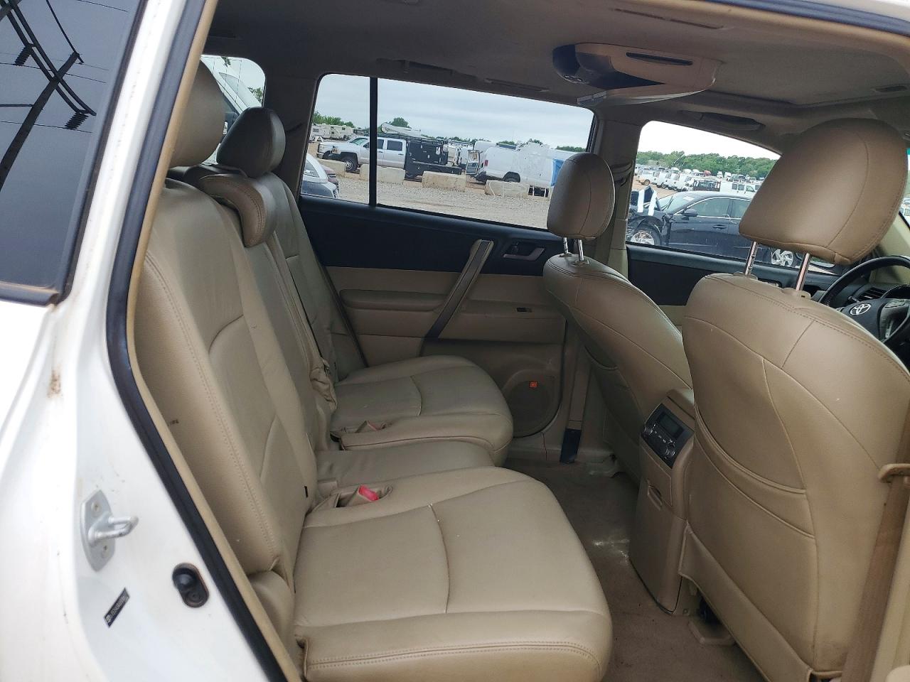 Toyota Highlander Sport