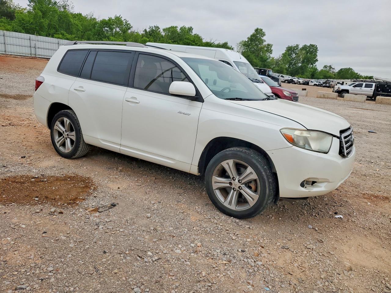 Toyota Highlander Sport