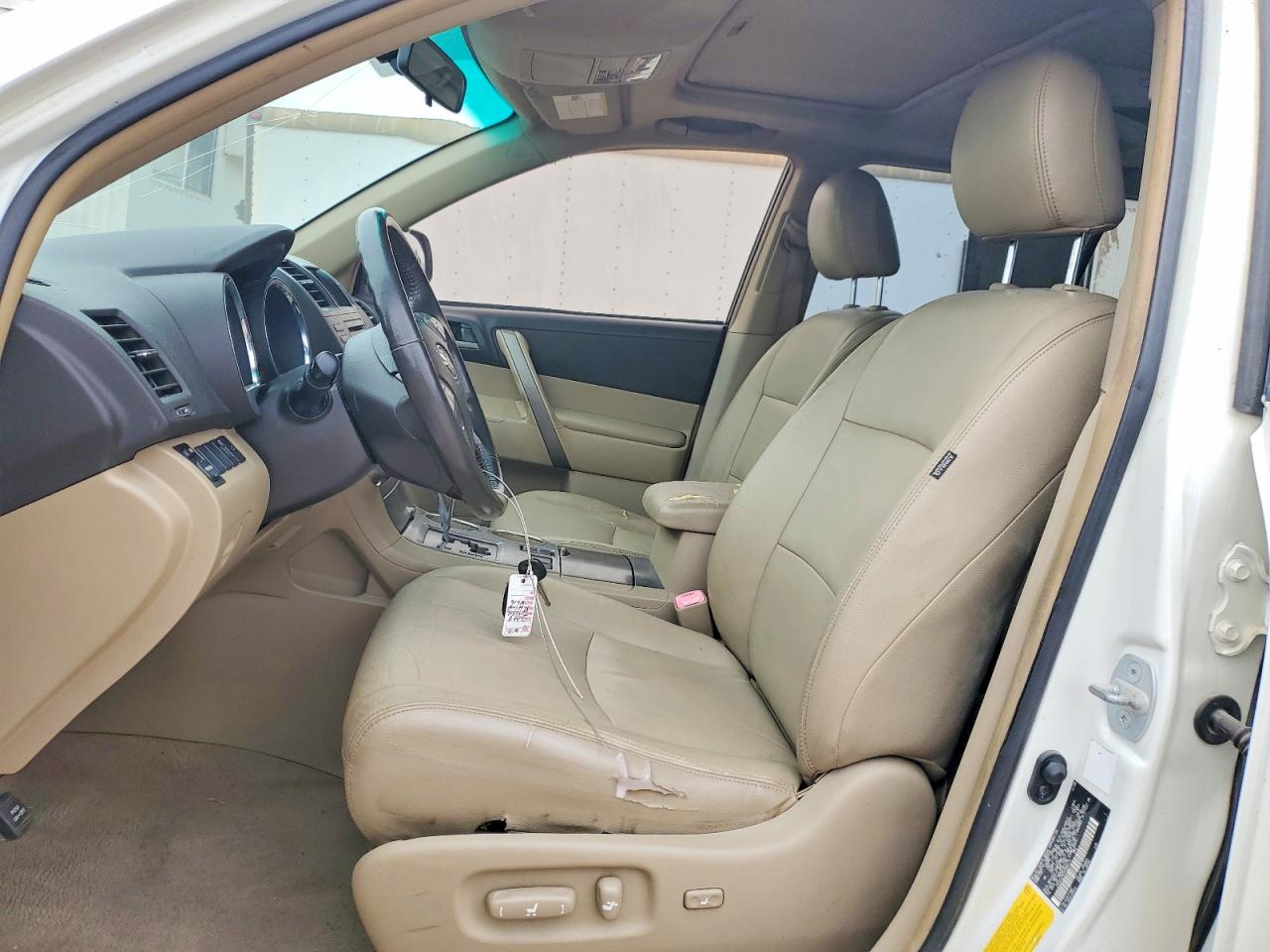 Toyota Highlander Sport