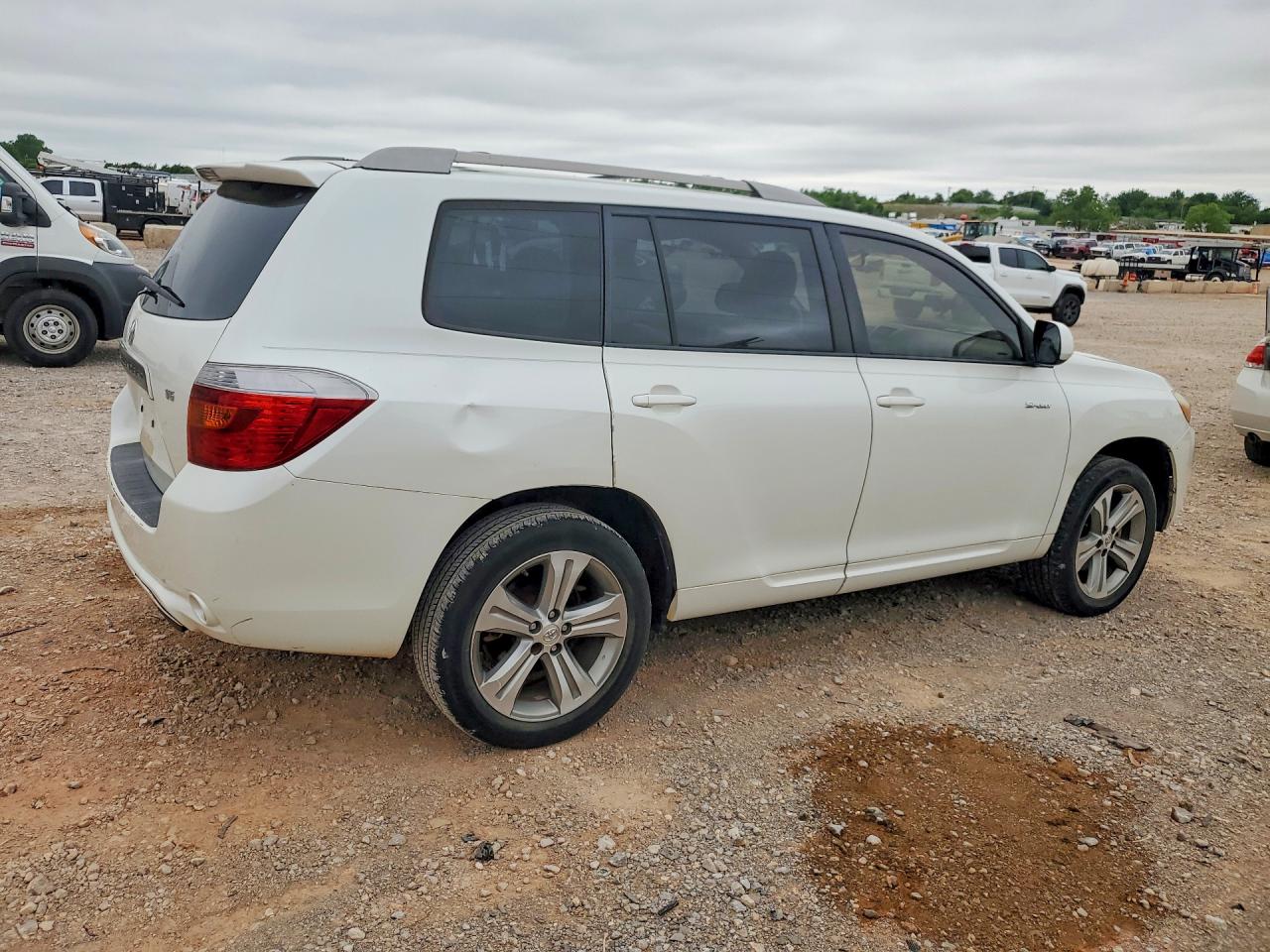 Toyota Highlander Sport