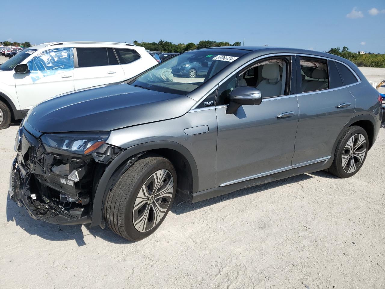 Salvage Mercedes-Benz EQE Image