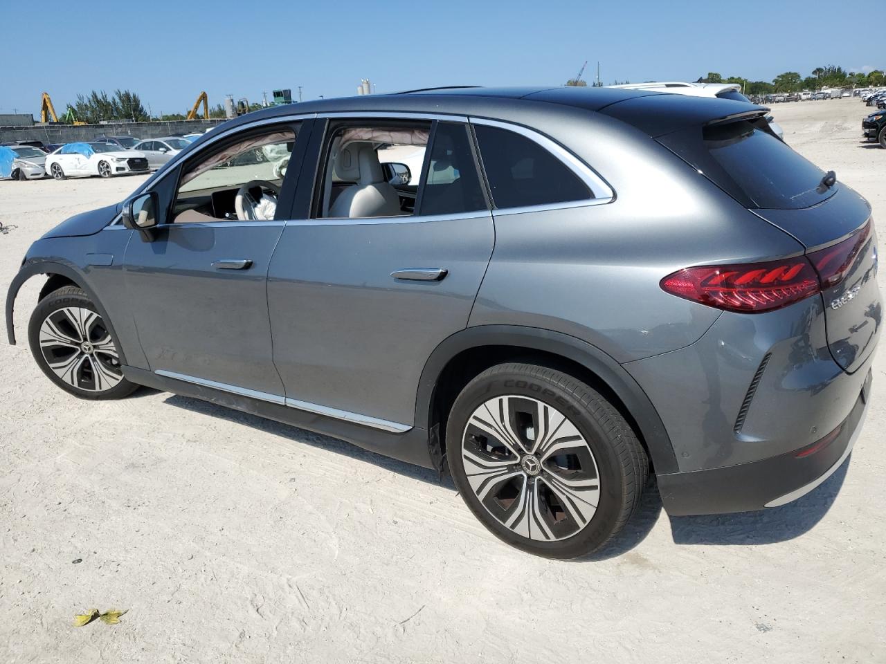 Mercedes-Benz EQE 350+
