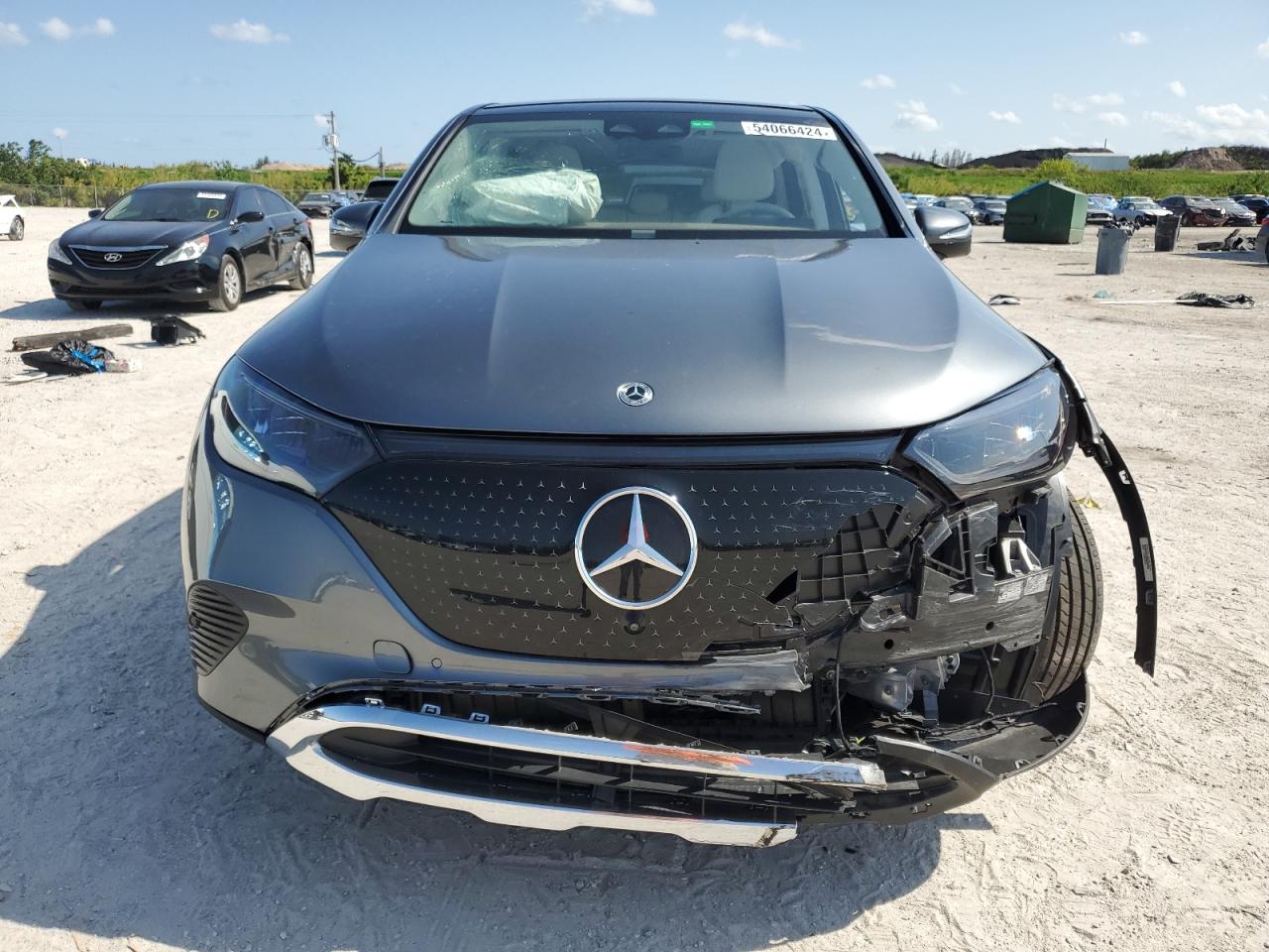 Mercedes-Benz EQE 350+