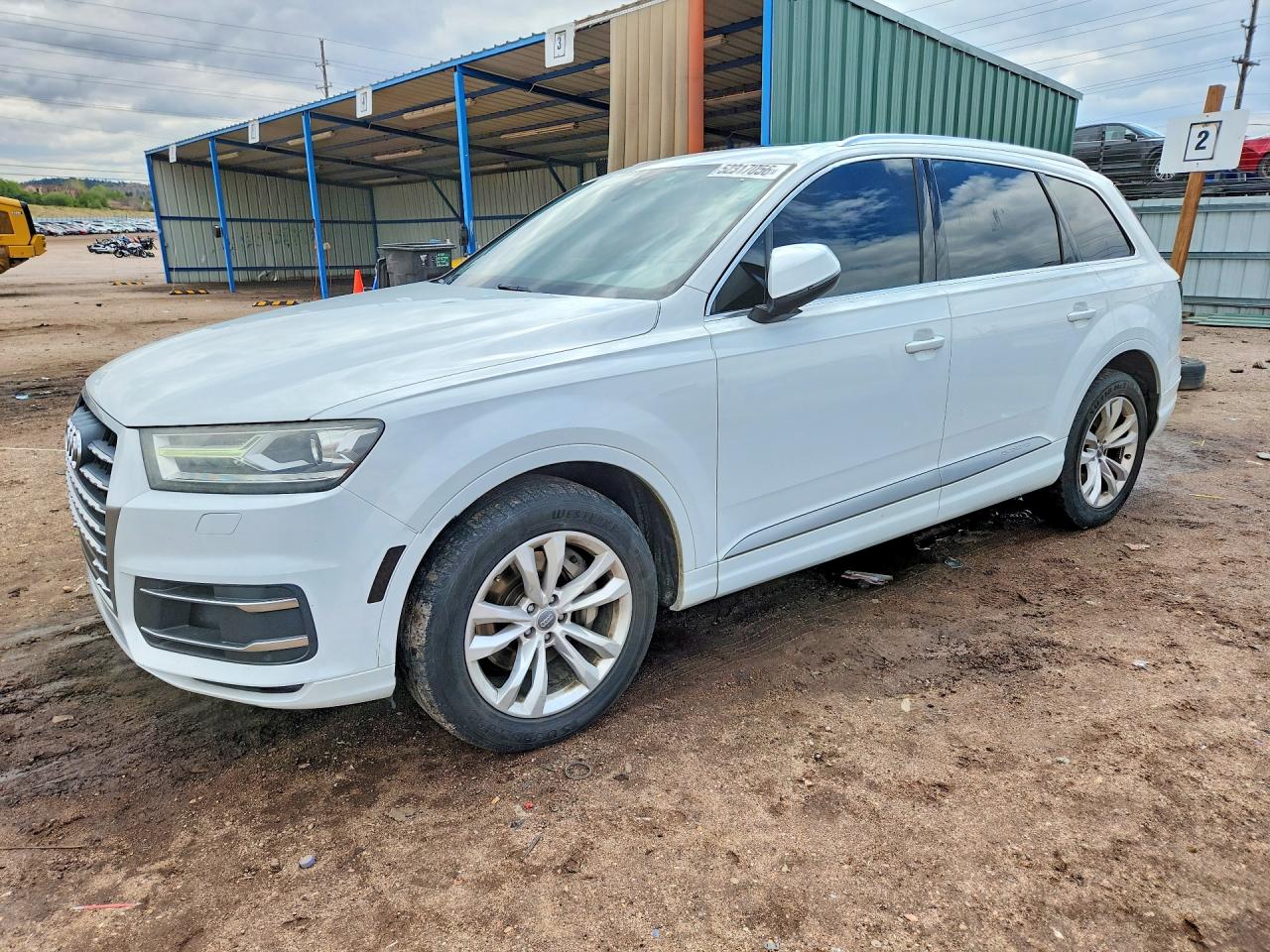 Salvage Audi Q7 Image