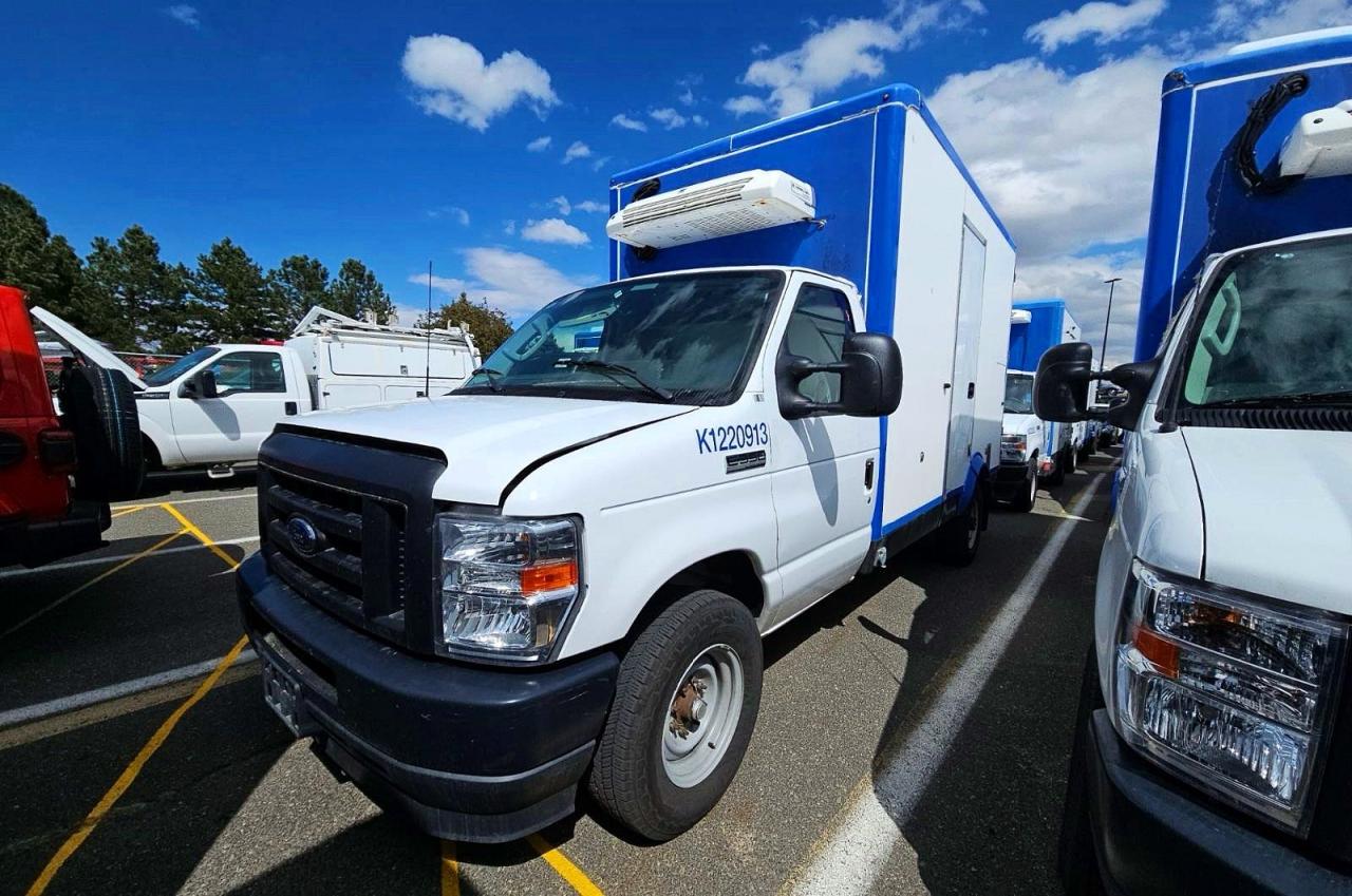 Salvage Ford Econoline Image