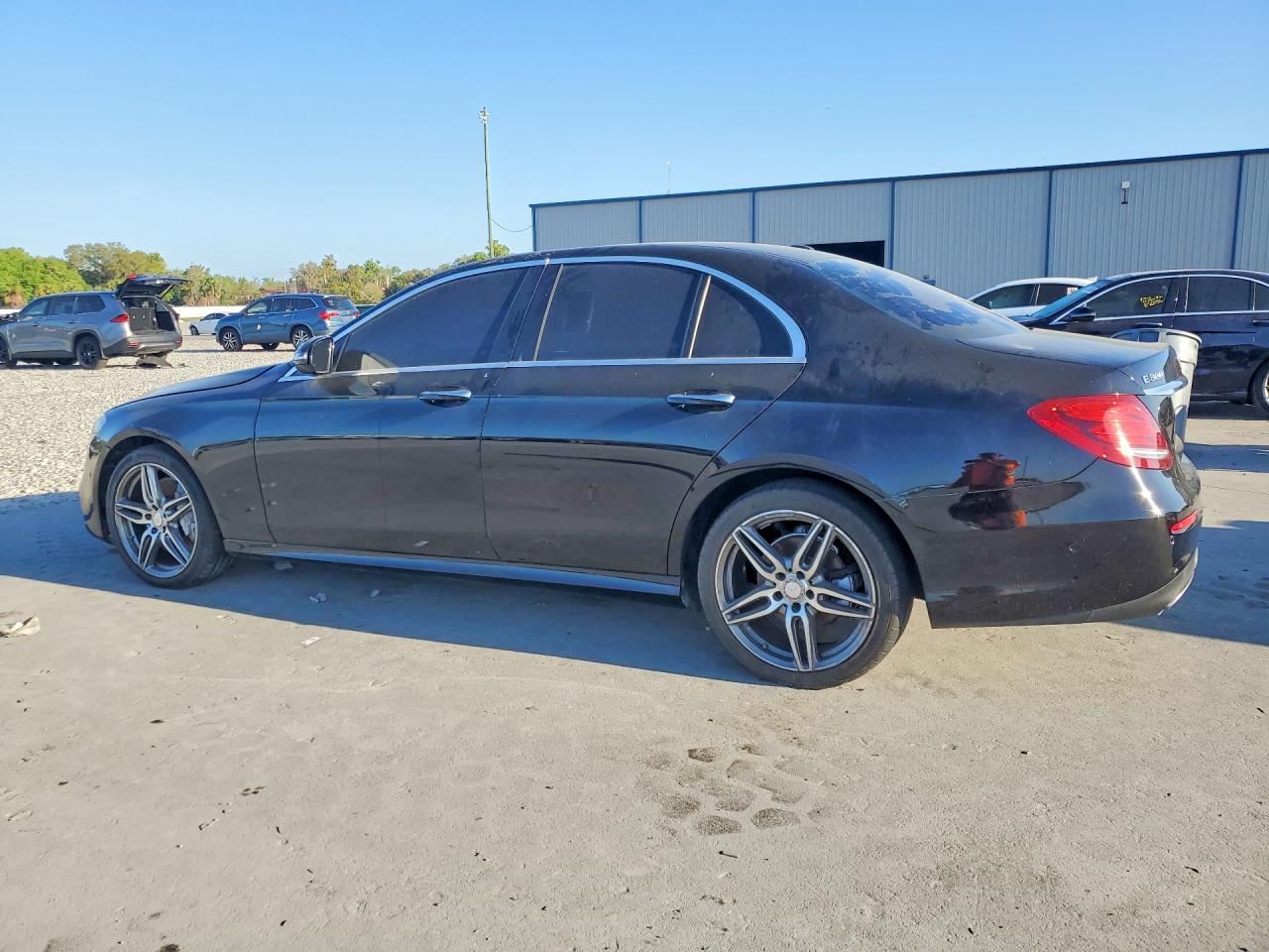 Mercedes-Benz E-Class 300
