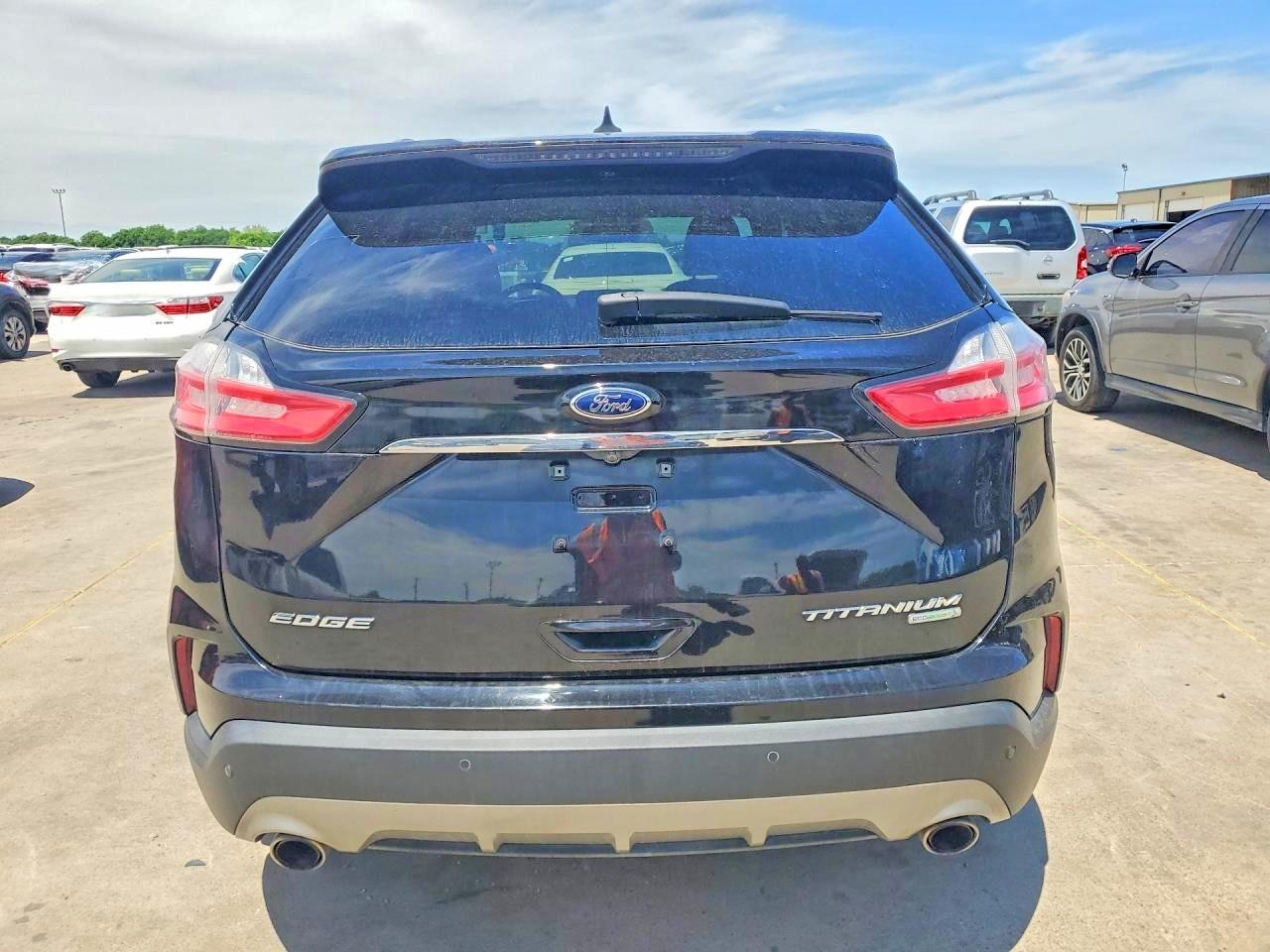 Ford Edge Titanium