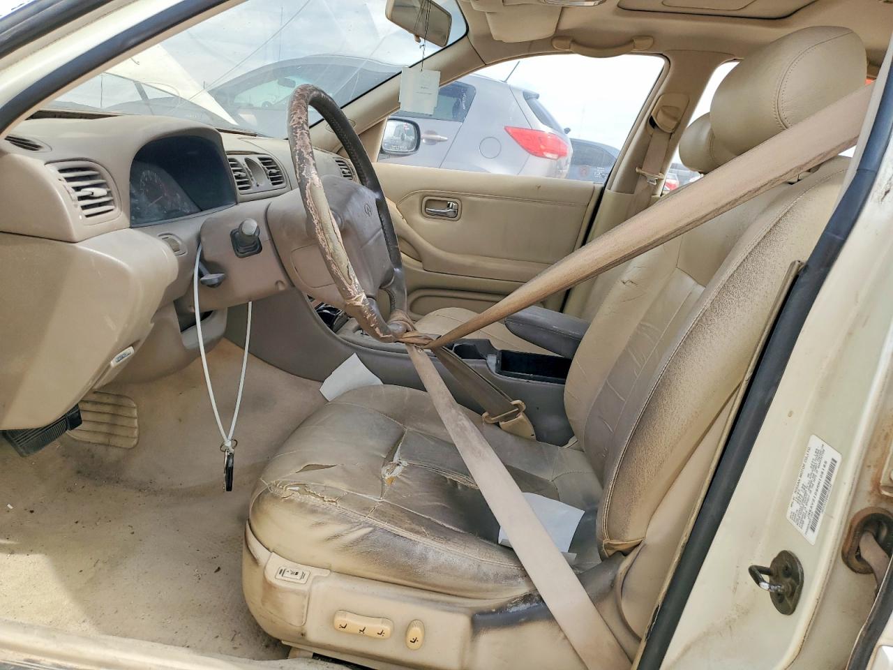 INFINITI J30