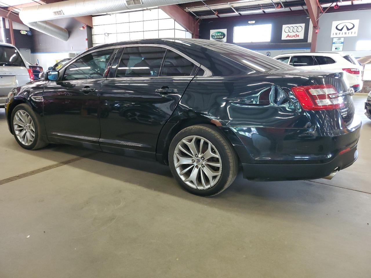 Ford Taurus Limited