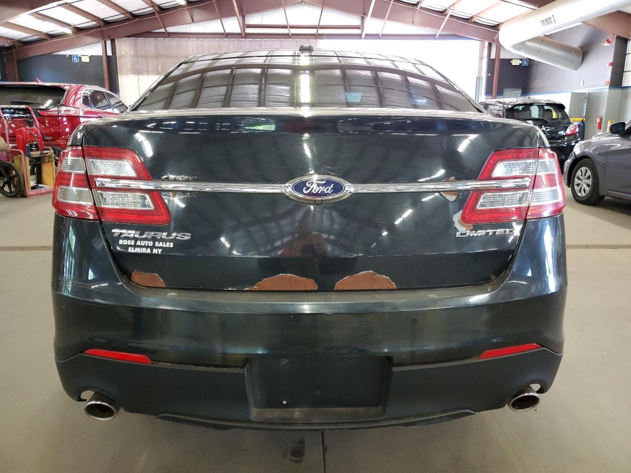 Ford Taurus Limited